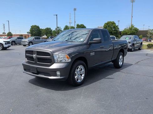 Used 2018 RAM 1500 Express w/ Express Value Package AWD/4WD image 7