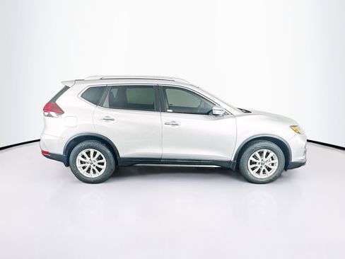 Used 2020 Nissan Rogue S w/ Special Edition Package FWD image 10