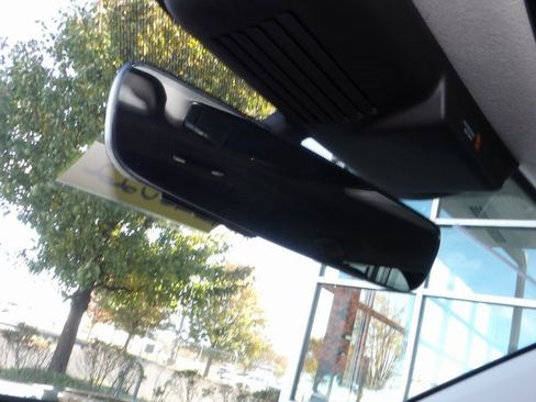 New 2025 Mitsubishi Outlander SE image 29