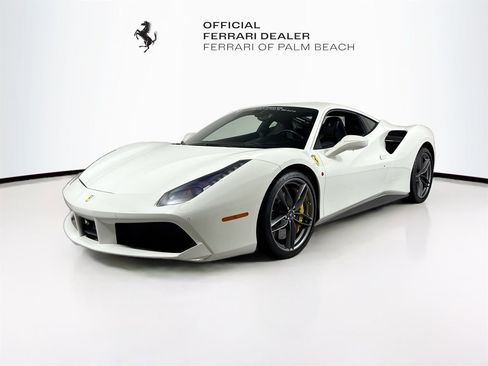 Certified 2016 Ferrari 488 GTB RWD image 3
