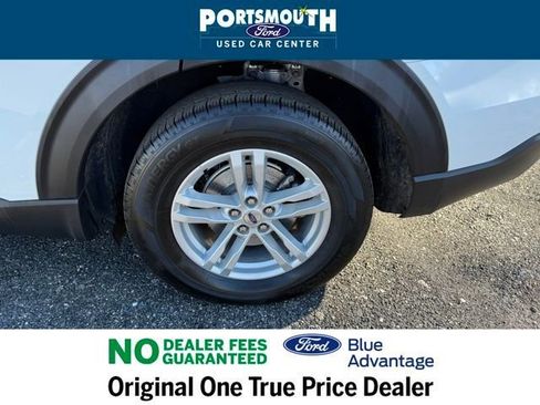 Certified 2022 Ford Explorer XLT w/ Equipment Group 202A AWD/4WD image 30