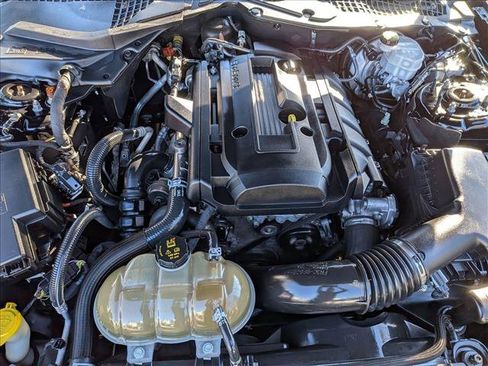 Used 2018 Ford Mustang Coupe image 19