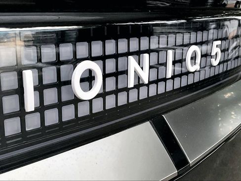 Certified 2026 Hyundai Ioniq 5 Limited RWD image 9