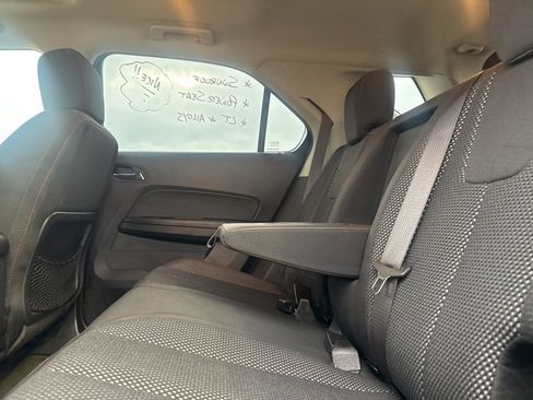 Used 2017 Chevrolet Equinox LT image 39