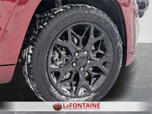 Certified 2021 Jeep Grand Cherokee Limited X image 33