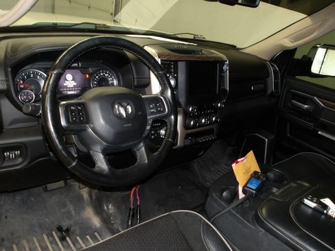 Used 2019 RAM 2500 Laramie AWD/4WD image 10