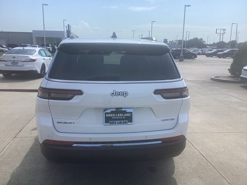 Used 2025 Jeep Grand Cherokee L Limited RWD image 6