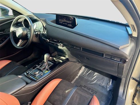 Used 2024 MAZDA CX-30 Carbon image 29
