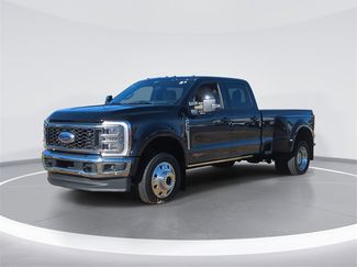 Used 2024 Ford F450 Lariat w/ Lariat Ultimate Package video 1