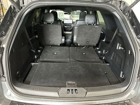 Used 2025 Ford Explorer ST-Line AWD/4WD image 24