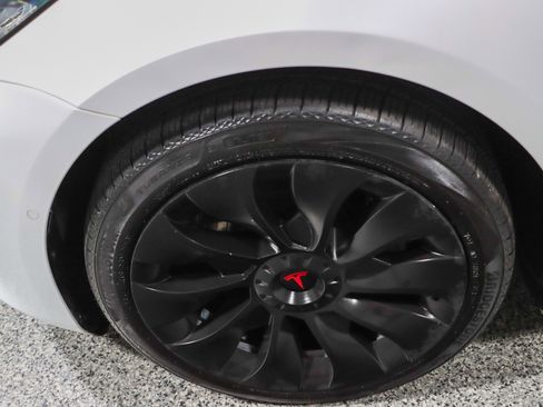 Used 2020 Tesla Model 3 Long Range AWD/4WD image 11