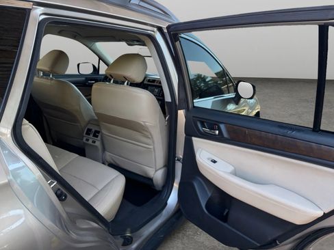 Used 2015 Subaru Outback 2.5i Limited AWD/4WD image 17