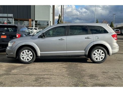 Used 2015 Dodge Journey American Value Package w/ Flexible Seating Group image 9