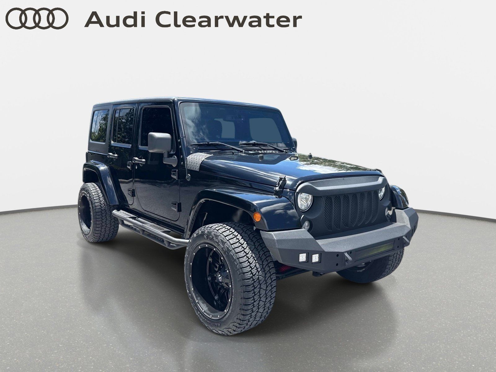 Used 2017 Jeep Wrangler Unlimited Sahara AWD/4WD image 6