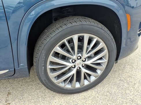 New 2026 Buick Enclave Avenir w/ Super Cruise Package image 9