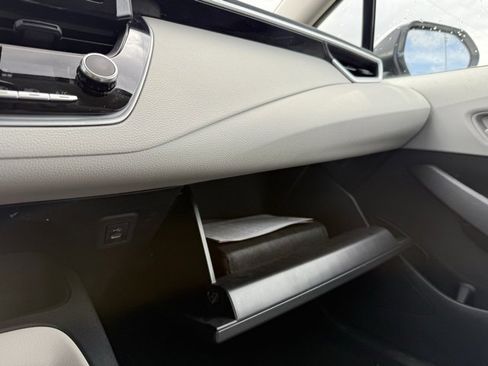 Used 2024 Toyota Corolla LE image 23