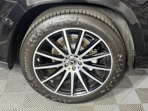 Certified 2025 Mercedes-Benz GLS 450 4MATIC image 19