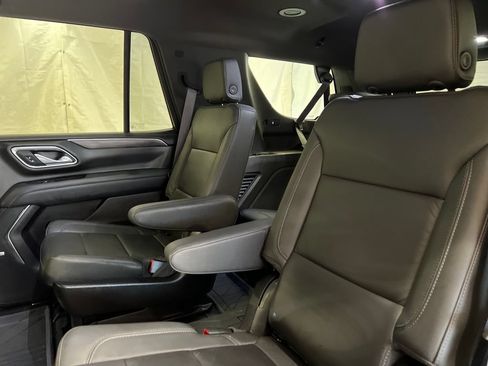 Used 2023 Chevrolet Tahoe Z71 w/ Luxury Package AWD/4WD image 37