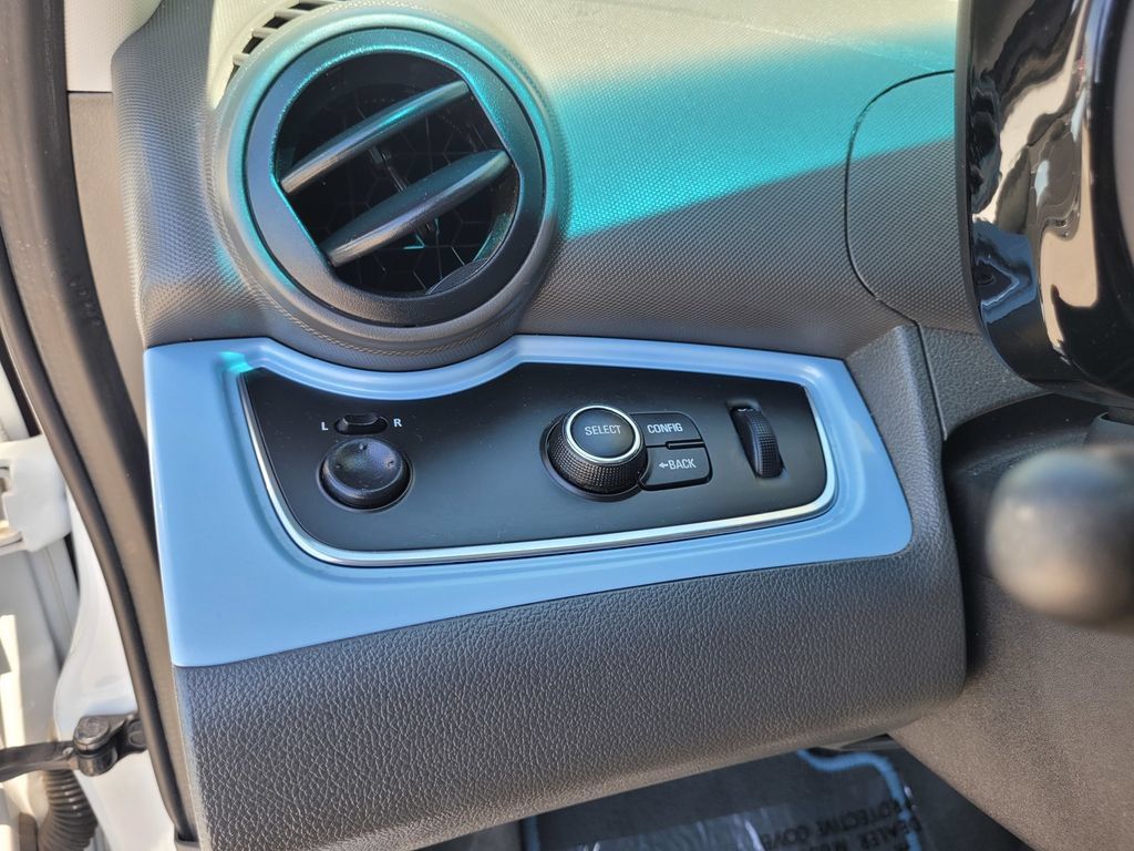 Used 2016 Chevrolet Spark LT FWD image 30