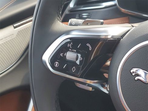 New 2026 Jaguar F-PACE R-Dynamic S image 16