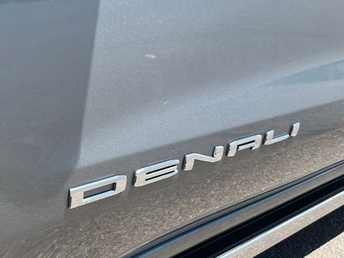 Used 2023 GMC Sierra 1500 Denali Ultimate AWD/4WD image 13