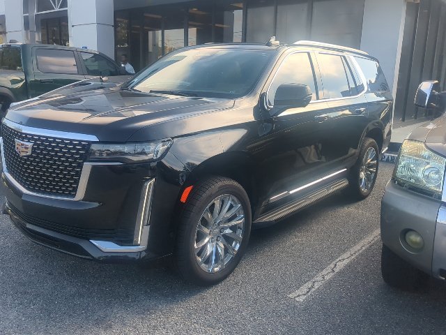 Used 2021 Cadillac Escalade Premium Luxury AWD/4WD image 4