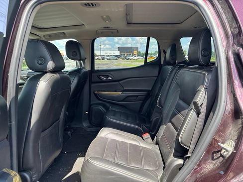 Used 2017 GMC Acadia Denali w/ Technology Package AWD/4WD image 10
