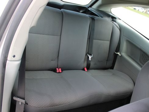 Used 2006 Ford Focus S FWD image 24