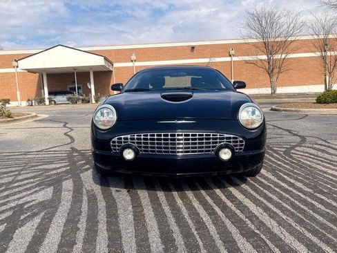 Used 2004 Ford Thunderbird image 11