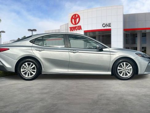 Certified 2025 Toyota Camry LE image 3