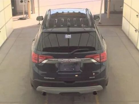 Used 2018 GMC Acadia SLT w/ LPO, Floor Liner Package image 7