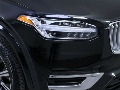 Used 2025 Volvo XC90 B5 Core image 39