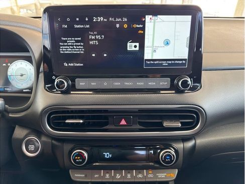 Used 2022 Hyundai Kona Limited AWD/4WD image 19