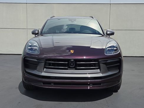 New 2025 Porsche Macan Turbo image 7