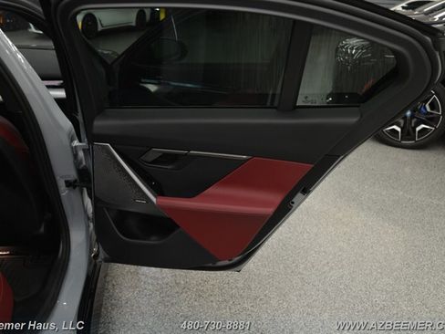 Used 2026 BMW i5 eDrive40 RWD image 36