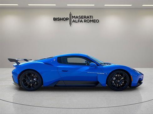 Used 2022 Maserati MC20 Coupe image 15