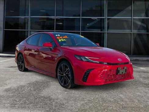 Used 2025 Toyota Camry XSE image 2