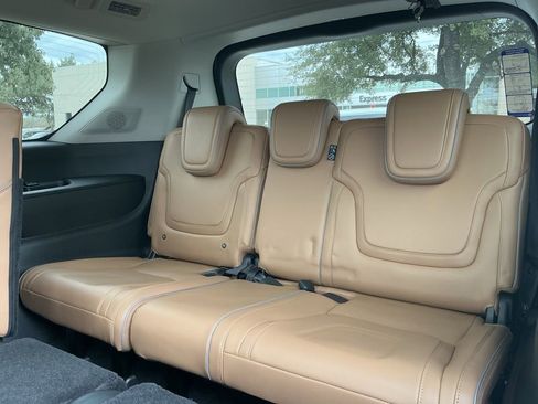 New 2026 INFINITI QX80 Luxe w/ Cargo Package AWD/4WD image 33