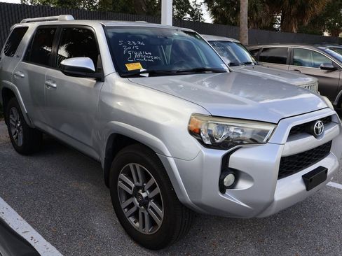 Used 2015 Toyota 4Runner SR5 RWD image 6