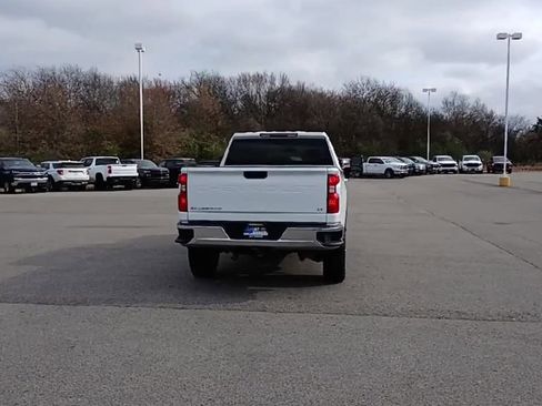 Used 2023 Chevrolet Silverado 2500 LT image 7