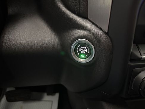 Used 2022 GMC Sierra 1500 Elevation AWD/4WD image 28