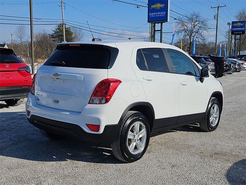 Certified 2022 Chevrolet Trax LS w/ Tint and Cruise Package image 4