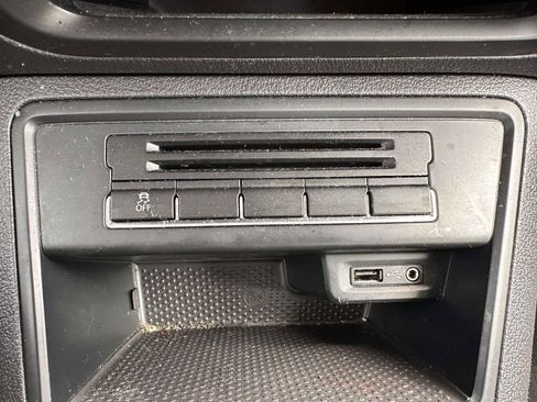 Used 2017 Volkswagen Tiguan Limited w/ Premium Package AWD/4WD image 24