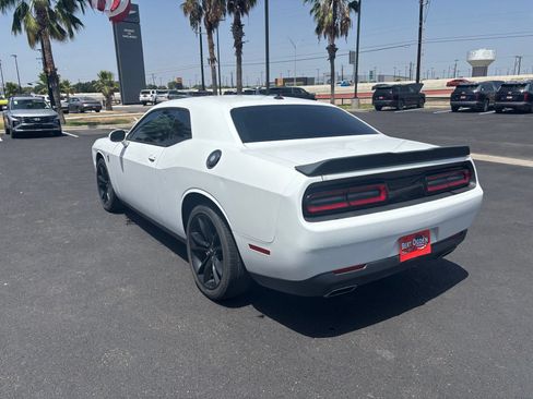 Used 2018 Dodge Challenger SXT w/ Blacktop Package RWD image 4