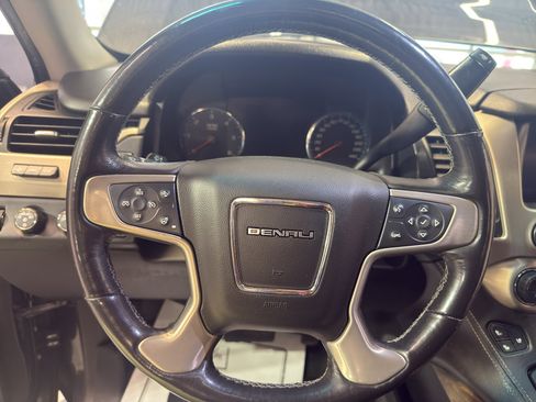 Used 2018 GMC Yukon XL Denali w/ Denali Ultimate Package image 16