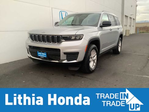 Used 2023 Jeep Grand Cherokee L Laredo image 1