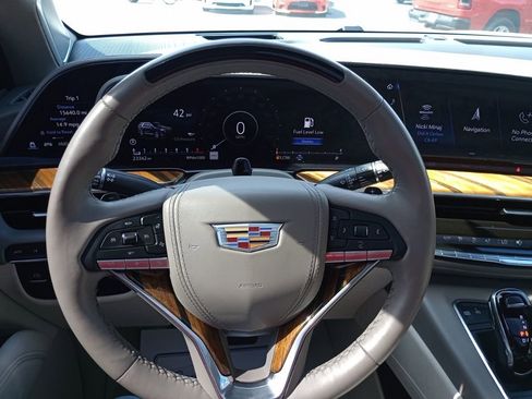 Used 2024 Cadillac Escalade ESV Sport Platinum image 30