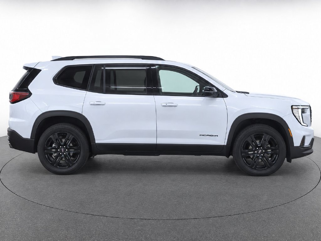 Used 2026 GMC Acadia Elevation w/ Black Edition FWD image 8