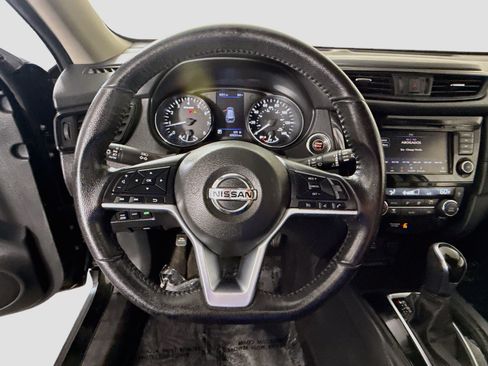 Used 2020 Nissan Rogue SV AWD/4WD image 13