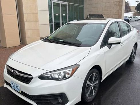 Used 2022 Subaru Impreza Premium image 4